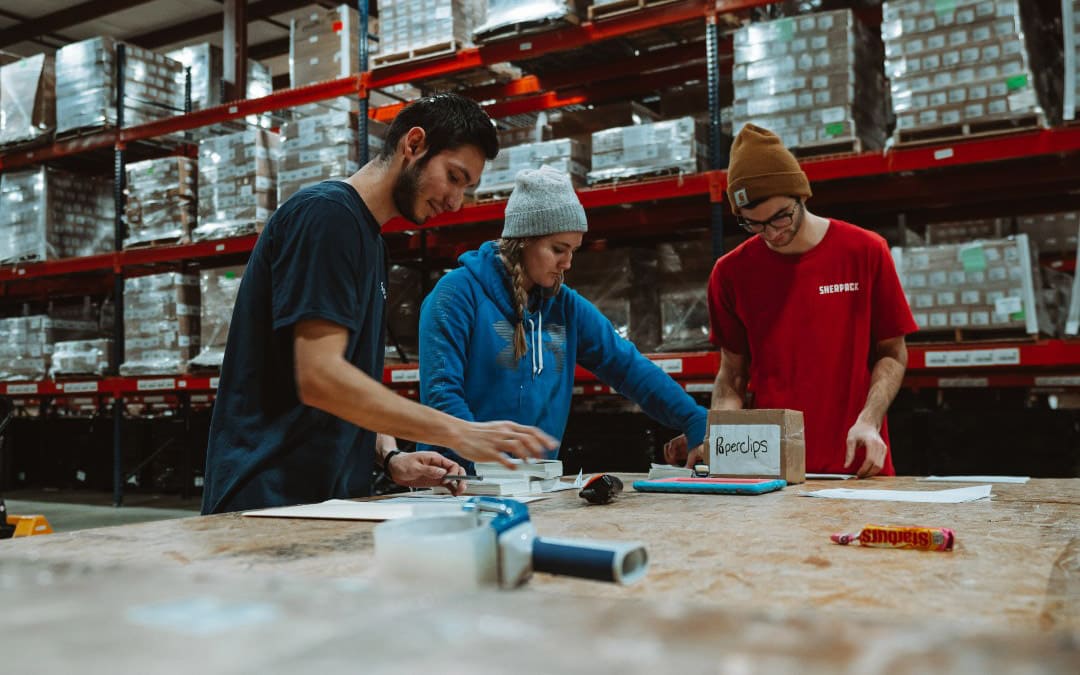fulfillment employees dekitting products